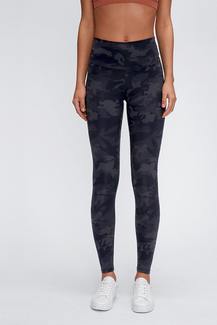 Wide Seamless Band Waist Sports Leggings - Madikfashions.com